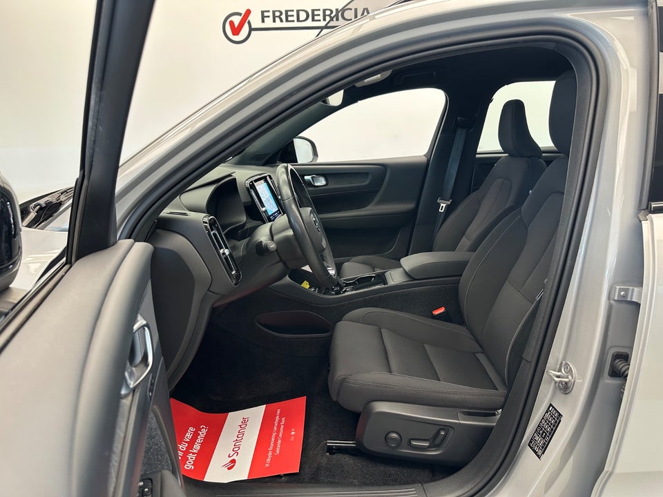 Volvo XC40 ReCharge Extended Range Plus 5d