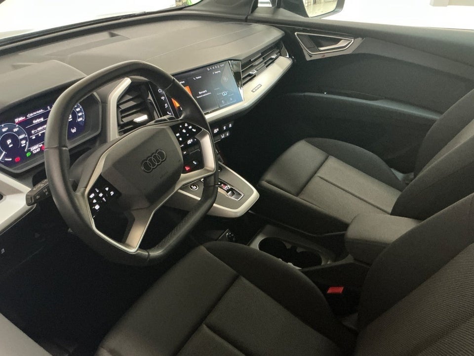 Audi Q4 e-tron 45 S-line 5d