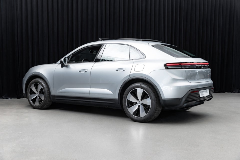 Porsche Macan 5d