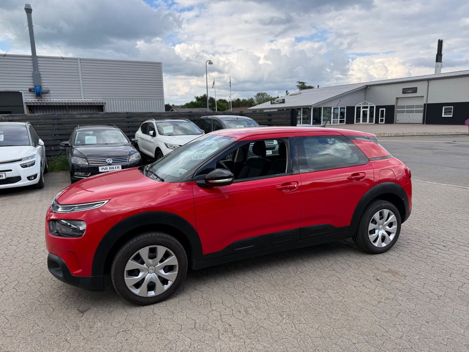 Citroën C4 Cactus 1,6 BlueHDi 100 BlackLine 5d
