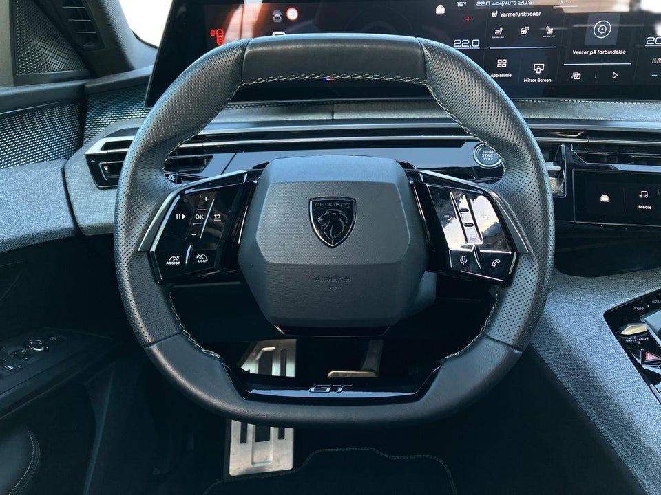 Peugeot e-3008 77 GT Pack 5d
