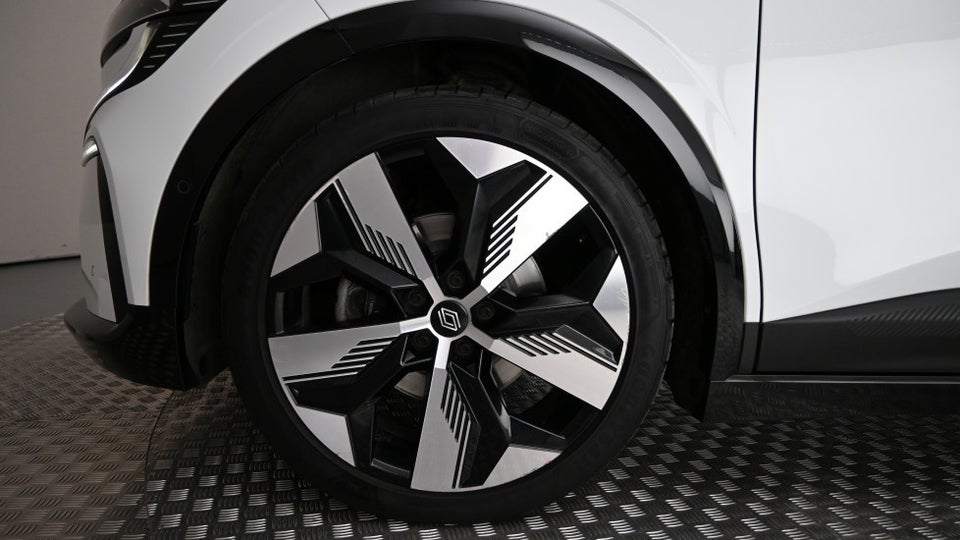 Renault Megane E-Tech 60 Techno 5d