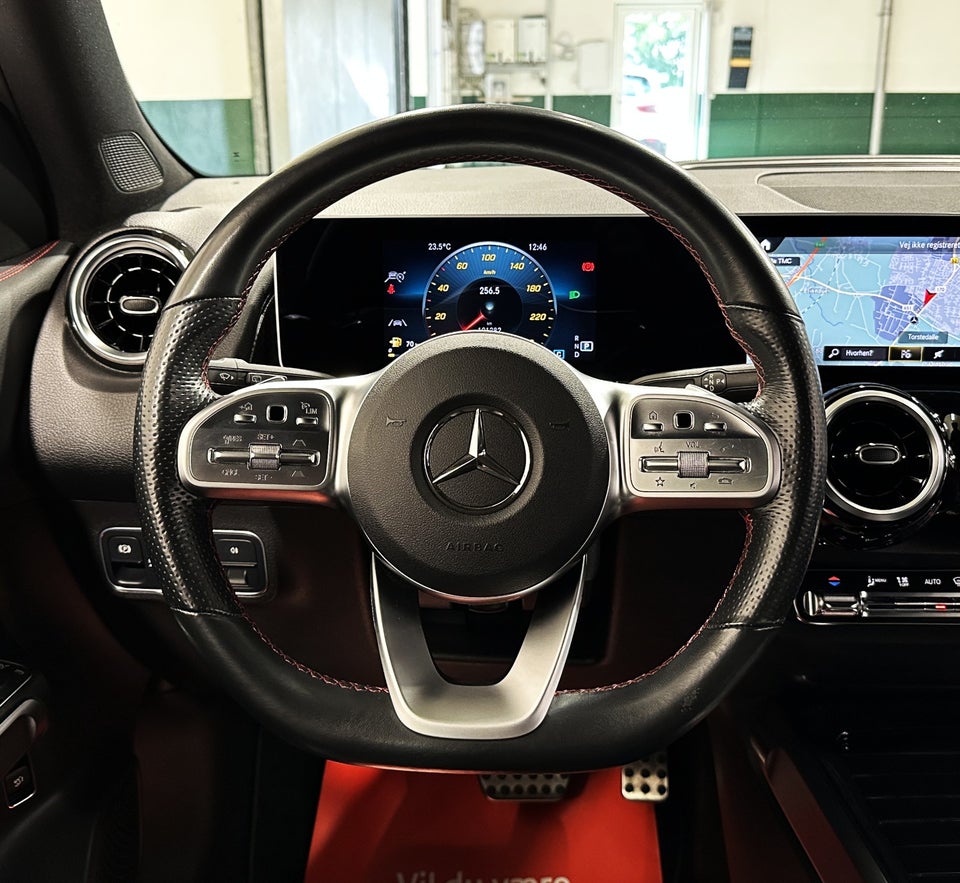 Mercedes GLB200 1,3 AMG Line aut. 5d