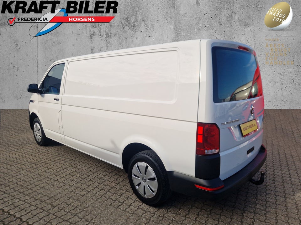 VW Transporter 2,0 TDi 110 Kassevogn lang