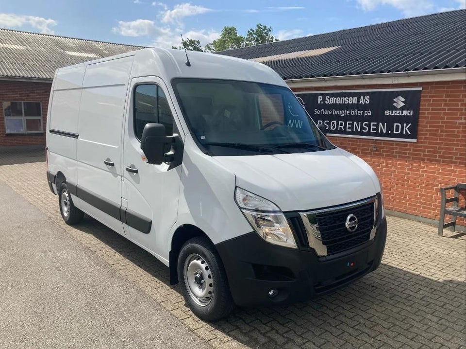 Nissan Interstar 2,3 dCi 150 L2H2 N-Connecta Van