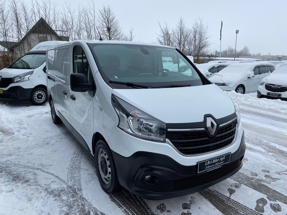 Renault Trafic T29 2,0 dCi 120 L2H1