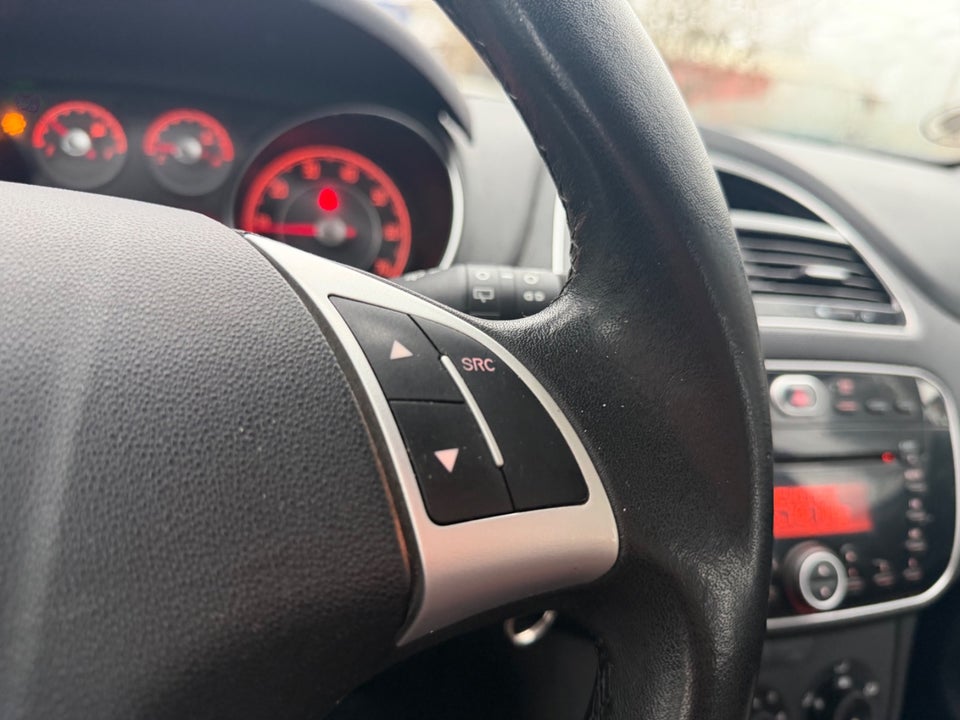 Fiat Punto 1,4 Dynamic 5d