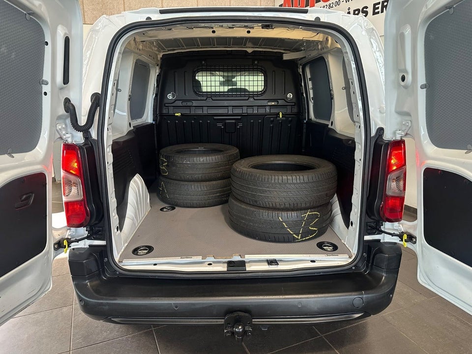 Peugeot Partner 1,5 BlueHDi 100 L1V1 Plus Van