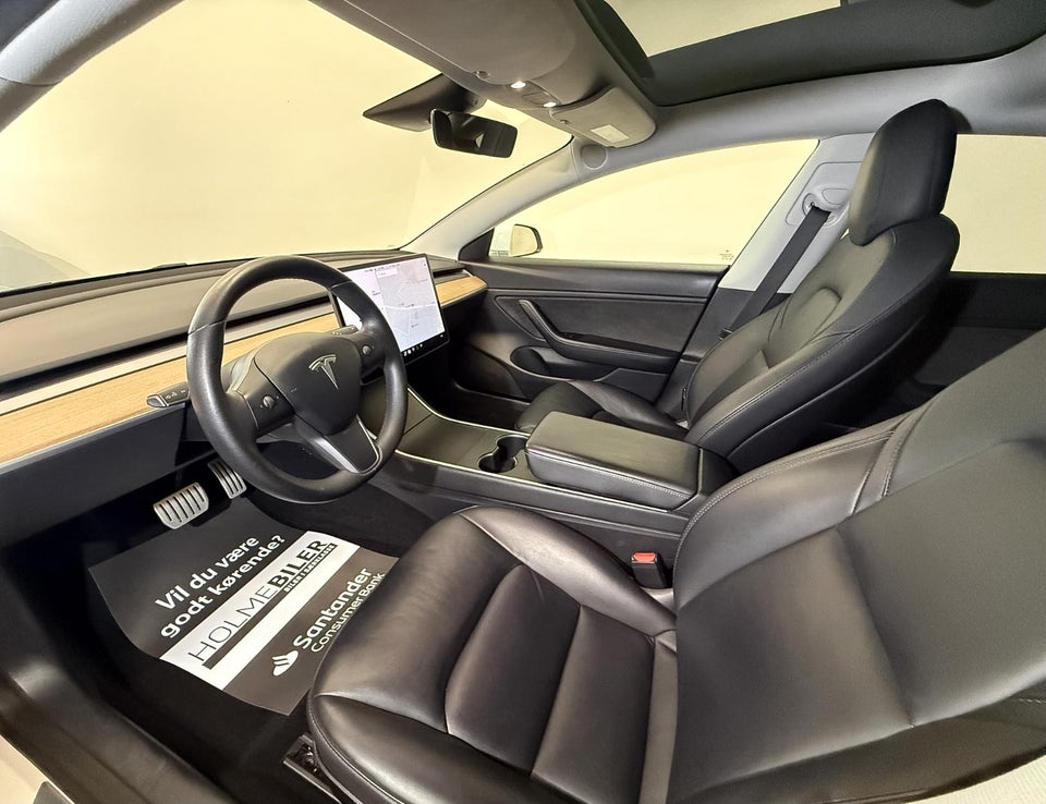 Tesla Model 3 Long Range AWD 4d