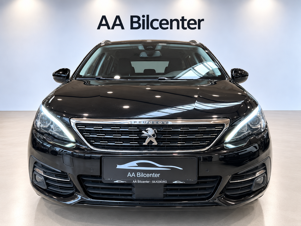 Peugeot 308 1,5 BlueHDi 130 Allure+ Sky SW 5d