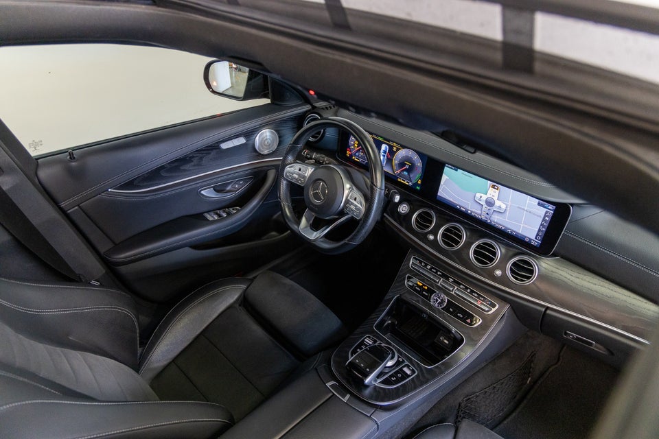 Mercedes E300 de 2,0 AMG Line stc. aut. 5d