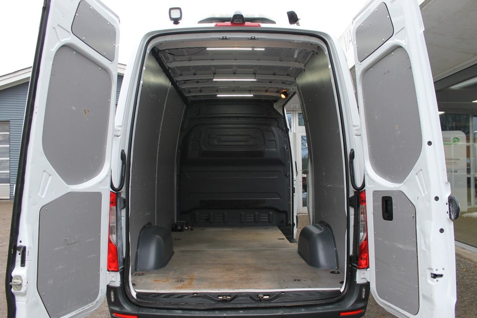Mercedes Sprinter 316 2,2 CDi A2 Kassevogn aut. RWD