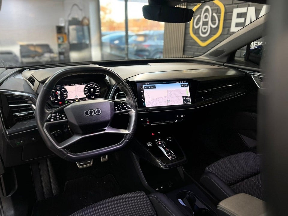 Audi Q4 e-tron 35 S-line 5d