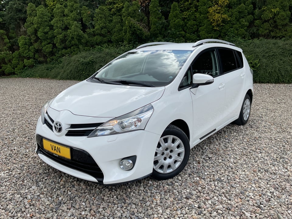 Toyota Sportsvan 1,6 D-4D T2 Touch 5d