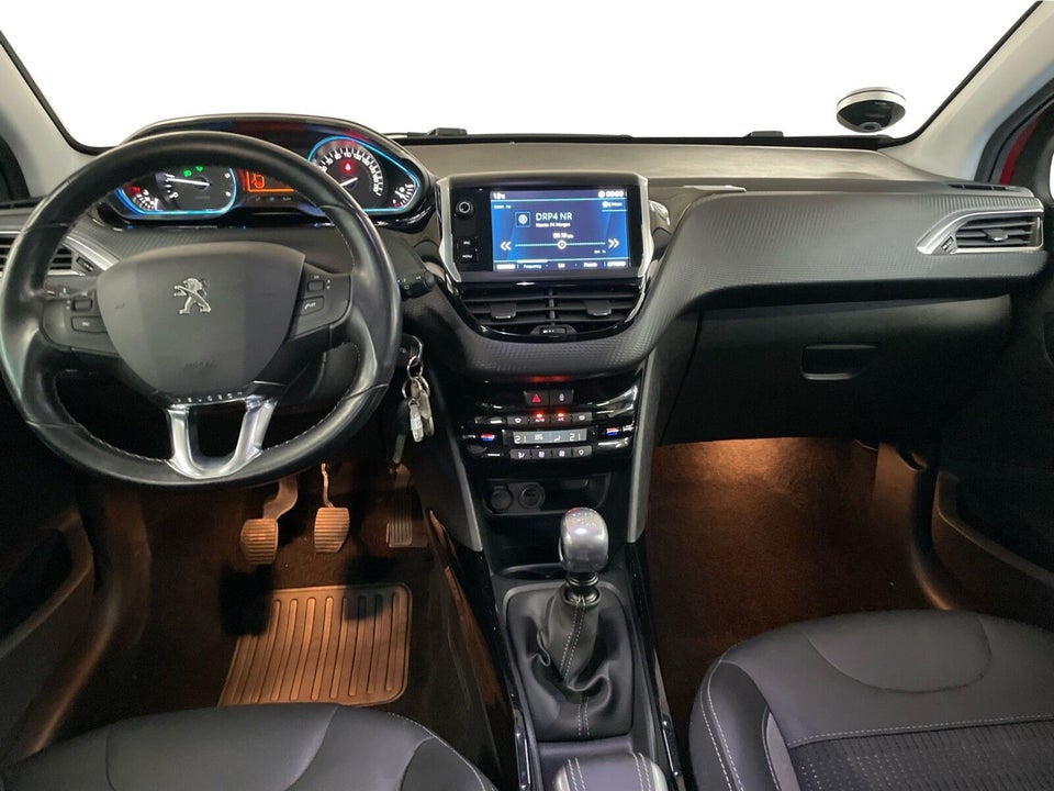 Peugeot 2008 1,5 BlueHDi 100 Prestige 5d