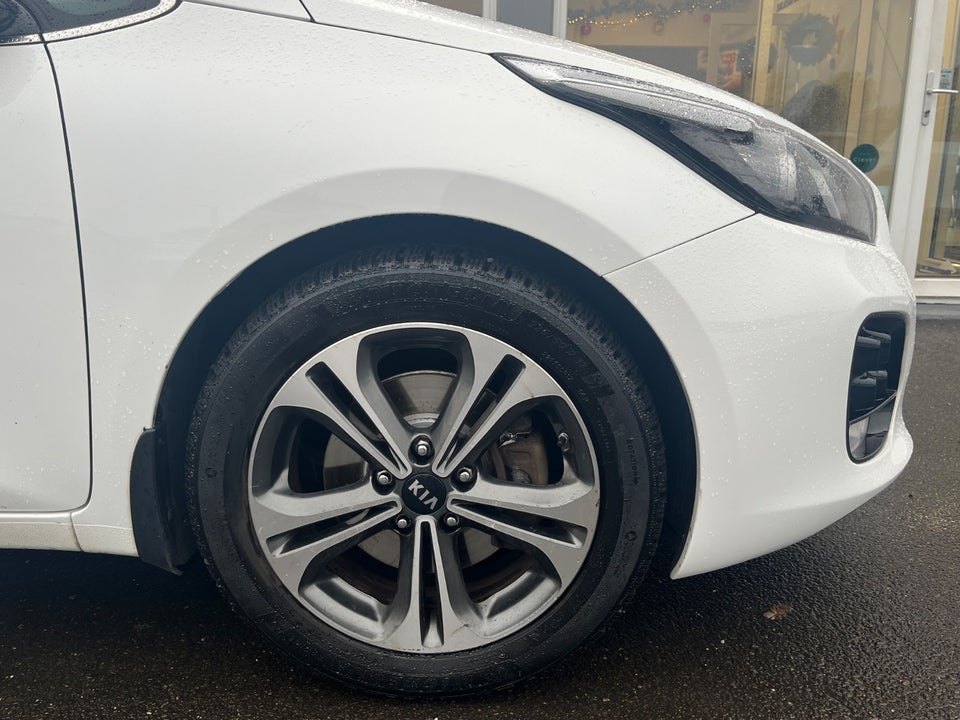 Kia Ceed 1,6 CRDi 136 GT-Line Attraction SW DCT 5d