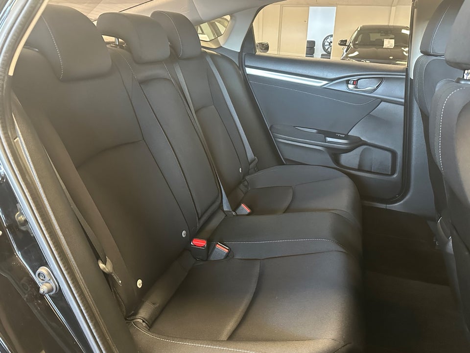 Honda Civic 1,6 i-DTEC Elegance 4d