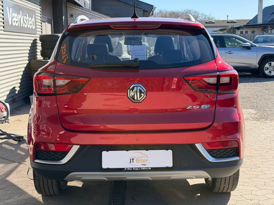 MG ZS EV Luxury 5d