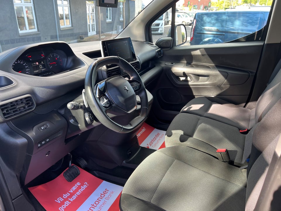 Peugeot Partner 1,5 BlueHDi 130 L2V2 Ultimate EAT8 Van