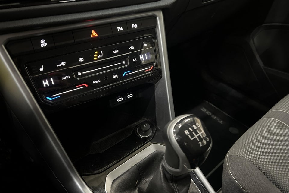 VW T-Roc 1,0 TSi 110 Life 5d