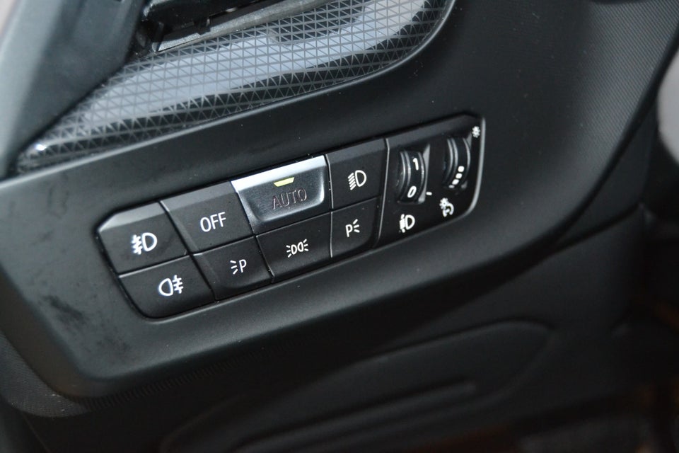 BMW 118i 1,5 Sport Line 5d