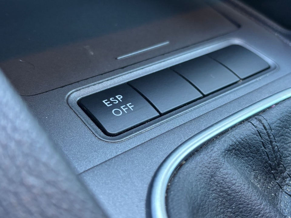 VW Golf V 1,6 DK 5d