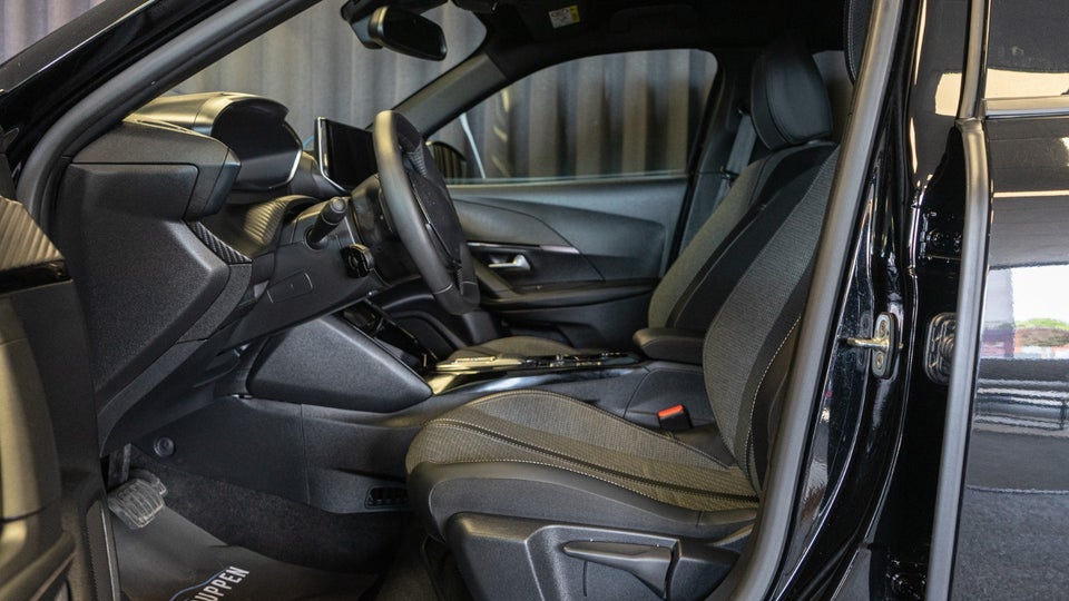 Peugeot e-2008 54 Allure 5d