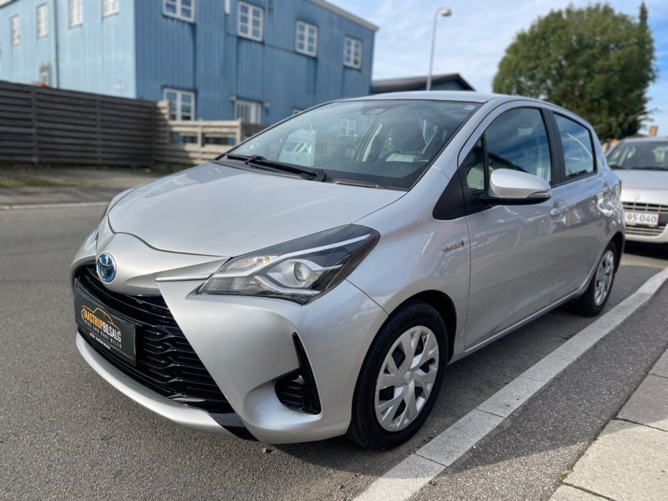 Toyota Yaris 1,5 Hybrid H2 Limited e-CVT 5d