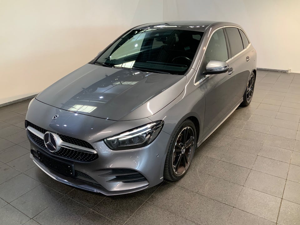 Mercedes B220 d 2,0 AMG Line aut. 5d