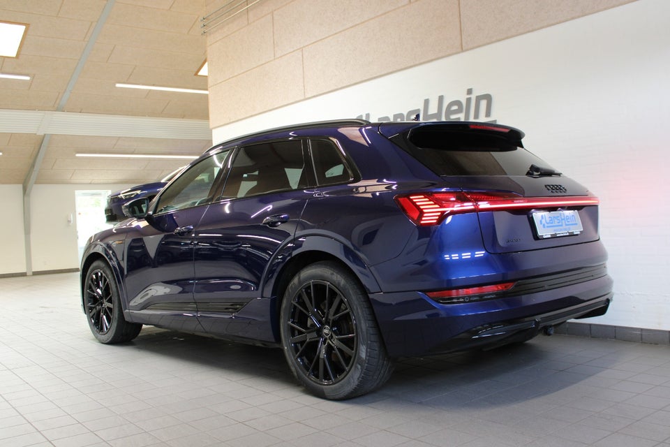 Audi e-tron 55 S-line quattro 5d