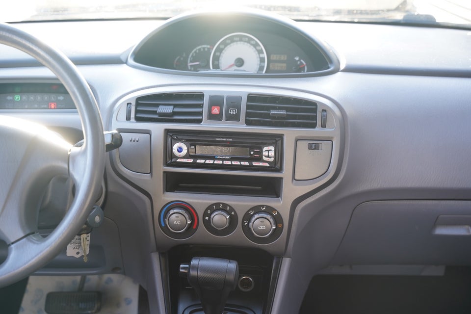 Hyundai Matrix 1,6 GL aut. 5d