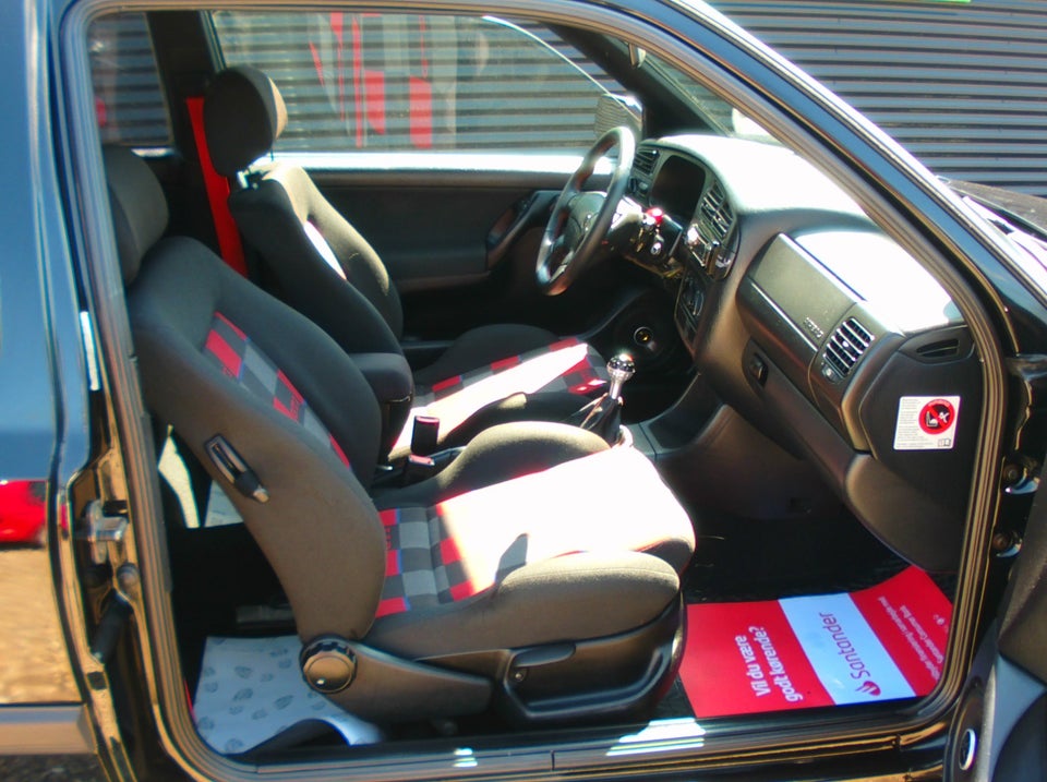 VW Golf III 2,0 GTi 3d