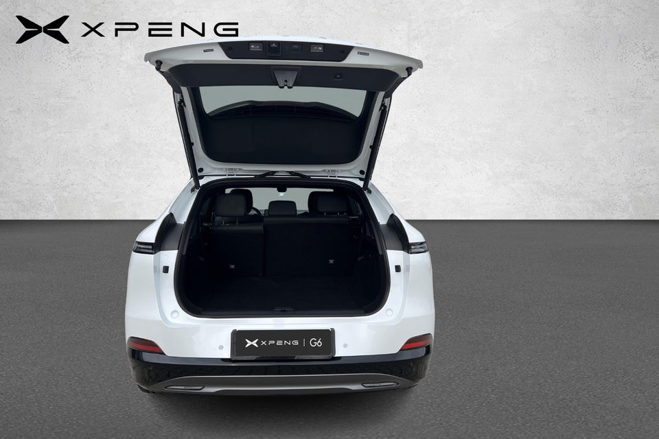 Xpeng G6 Performance 5d
