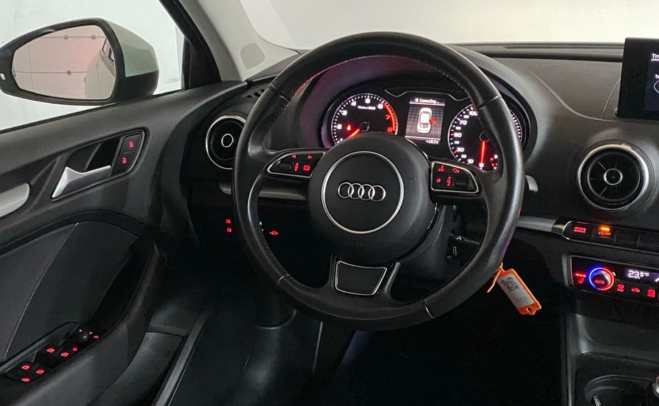 Audi A3 1,4 TFSi 150 Ambition 4d