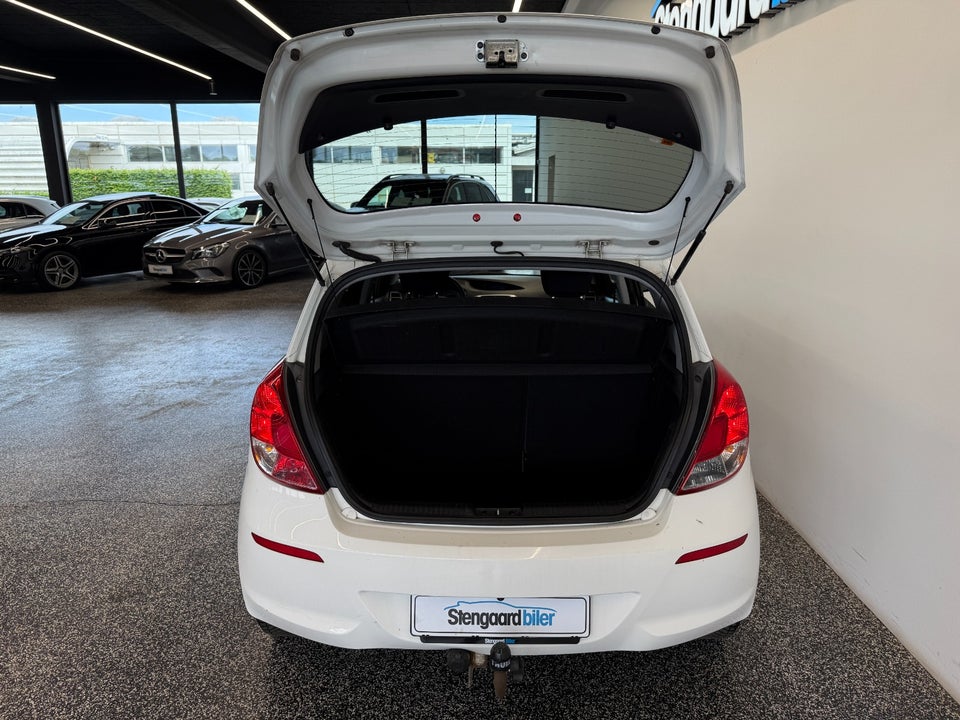 Hyundai i20 1,25 Classic XTR 5d