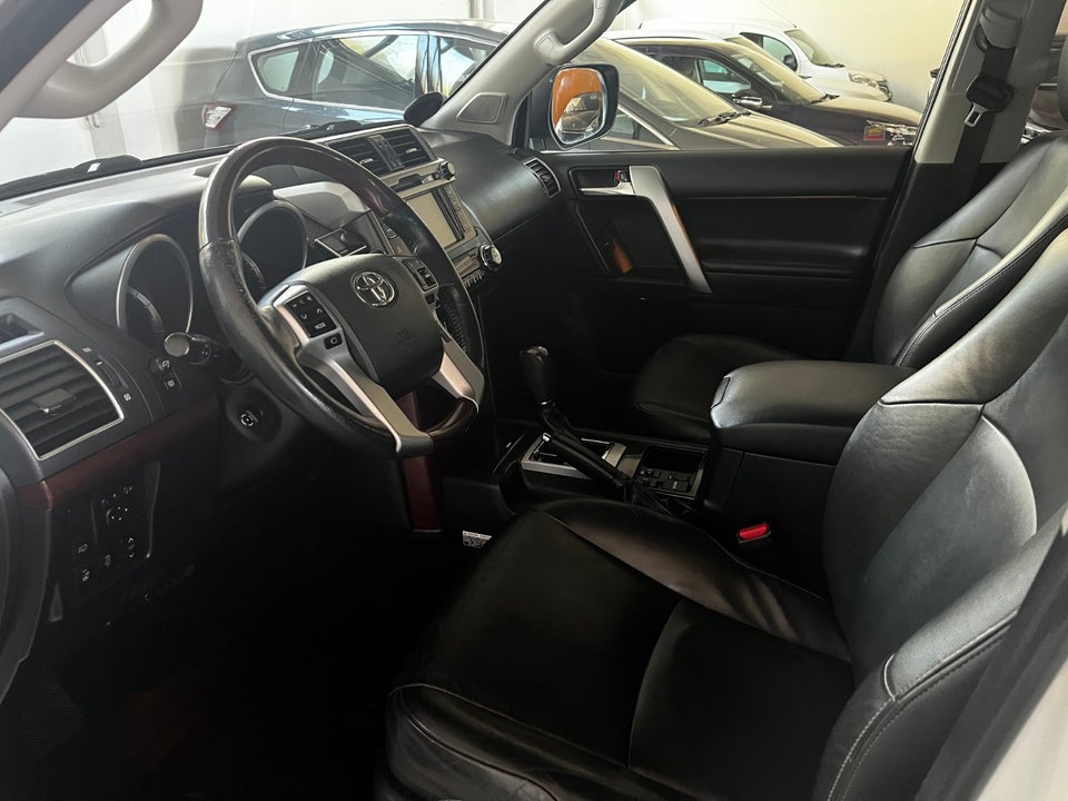 Toyota Land Cruiser 2,8 D-4D T4 aut. 7prs 5d