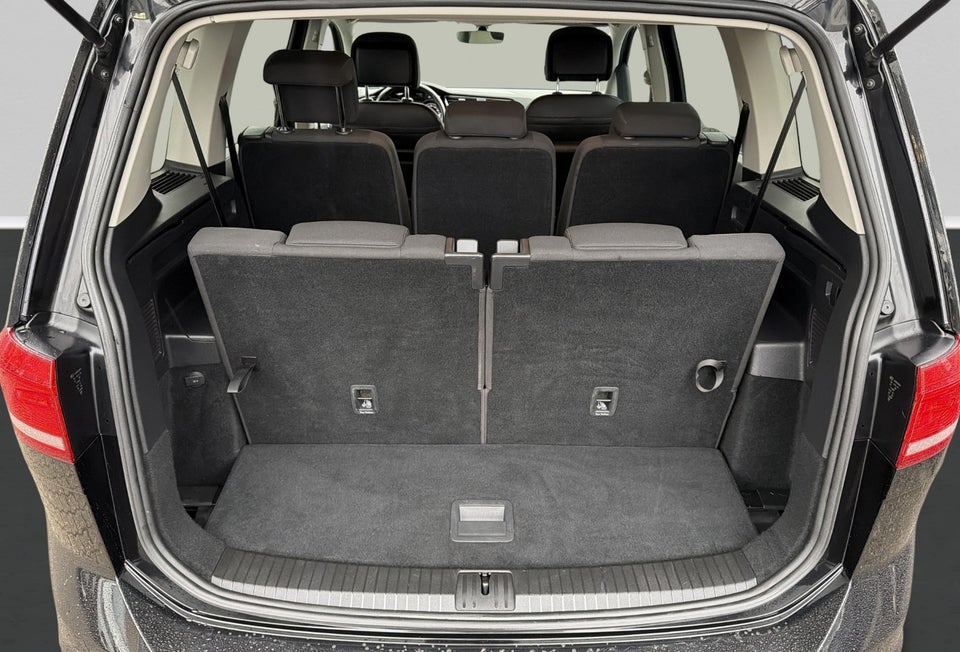 VW Touran 2,0 TDi 115 Comfortline DSG 7prs 5d