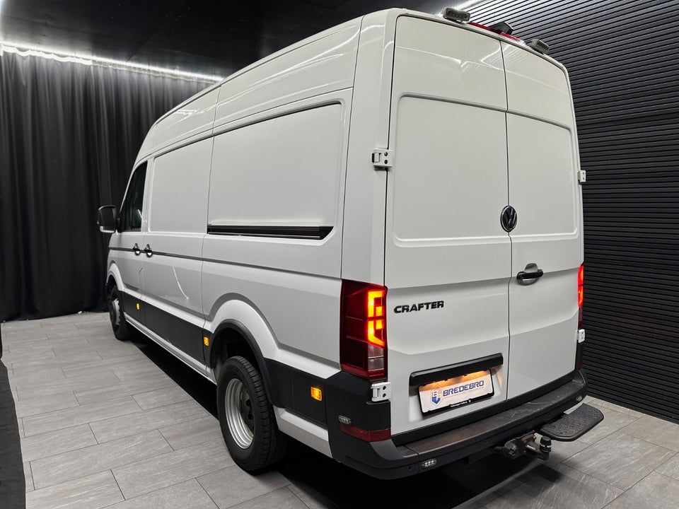 VW Crafter 35 2,0 TDi 177 Kassevogn L3H3 aut.