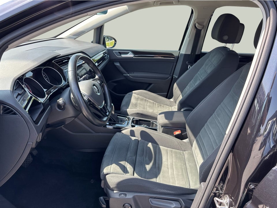 VW Touran 1,5 TSi 150 Highline 7prs 5d