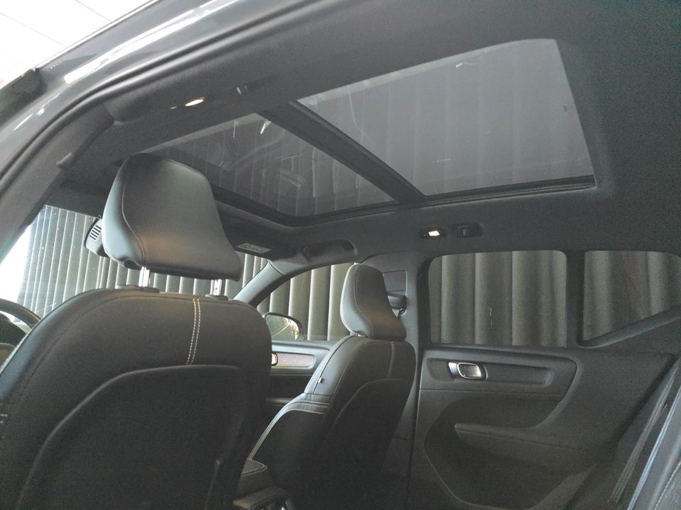 Volvo XC40 P8 ReCharge Twin R-Design 5d