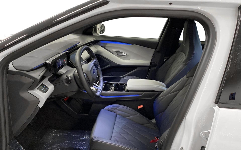 Ford Capri 82 Premium Extended Range 5d