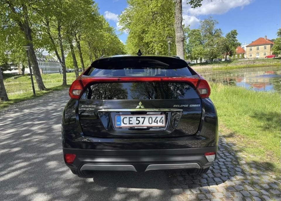 Mitsubishi Eclipse Cross 1,5 T 163 Intense+ 5d
