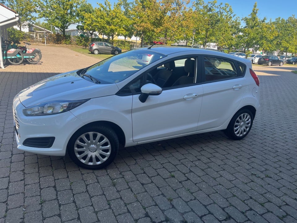 Ford Fiesta 1,0 SCTi 100 Titanium 5d