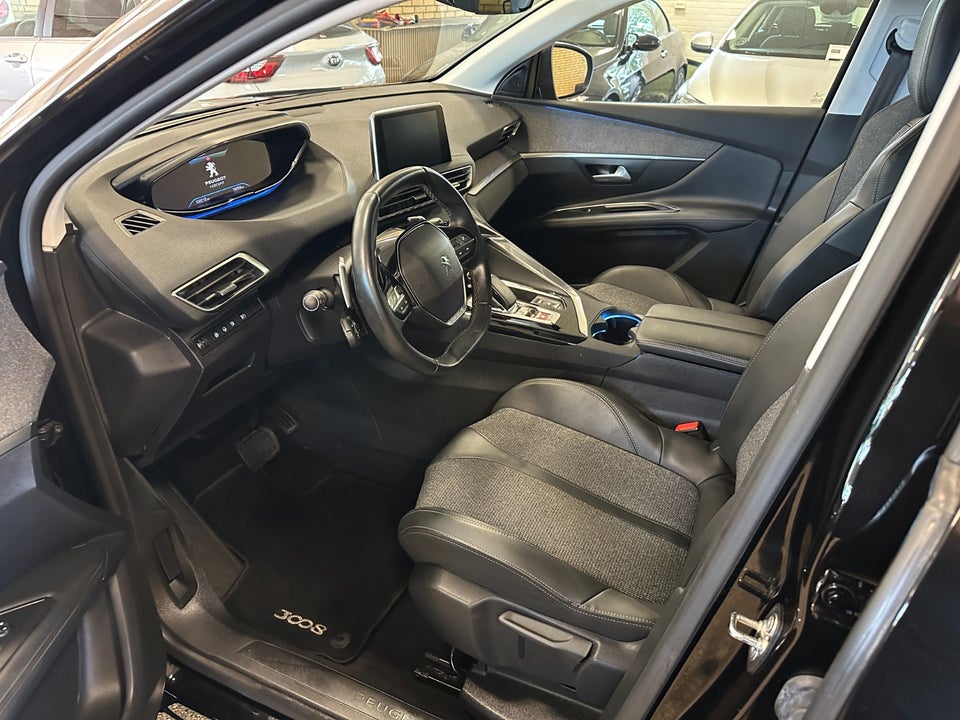 Peugeot 3008 1,6 Hybrid Allure Limited EAT8 5d