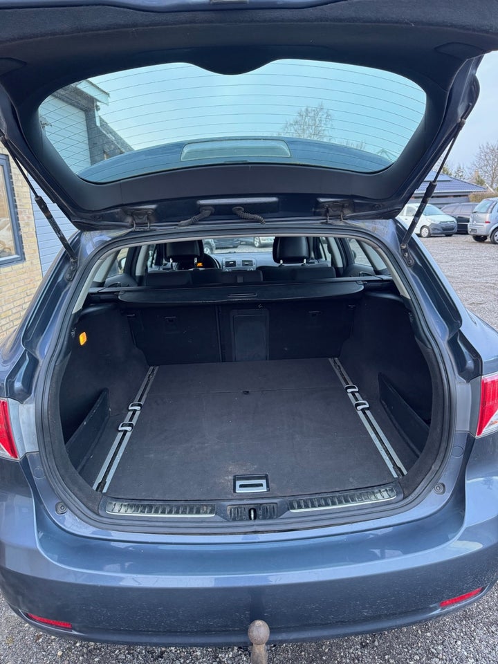 Toyota Avensis 1,8 VVT-i T2 stc. 5d