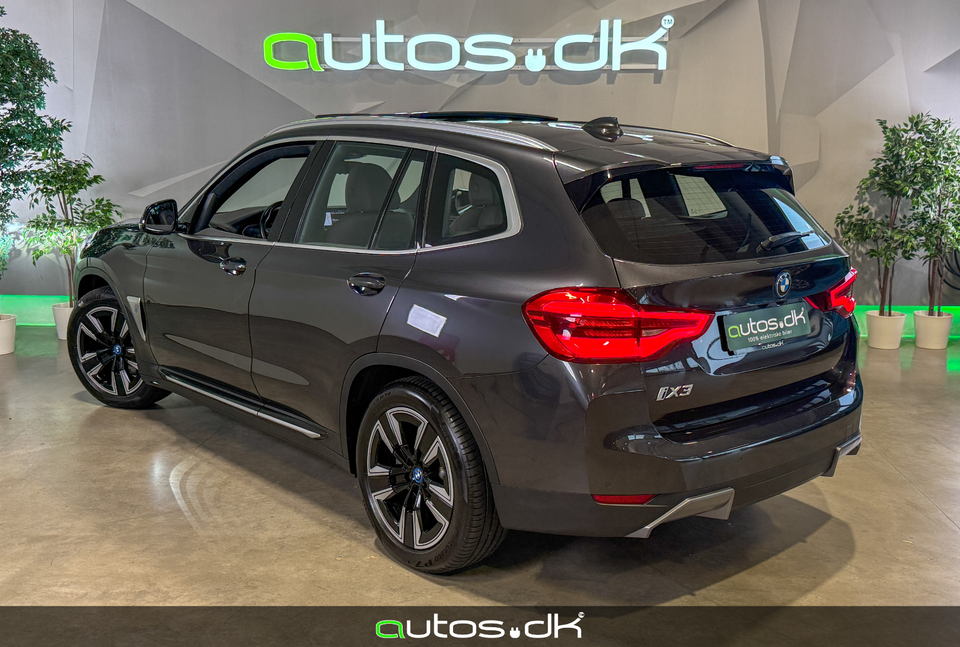 BMW iX3 Charged 5d