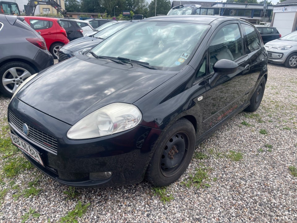 Fiat Grande Punto 1,9 JTD 130 Sport 3d