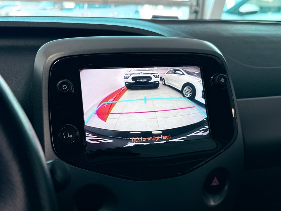 Toyota Aygo 1,0 VVT-i x-press 5d