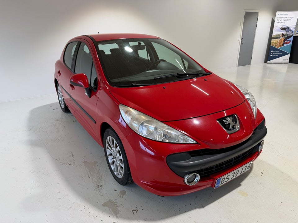 Peugeot 207 1,6 VTi S16 5d