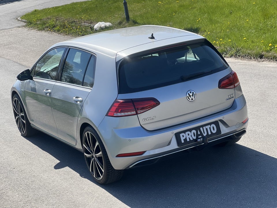VW Golf VII 1,5 TSi 130 Comfortline DSG 5d